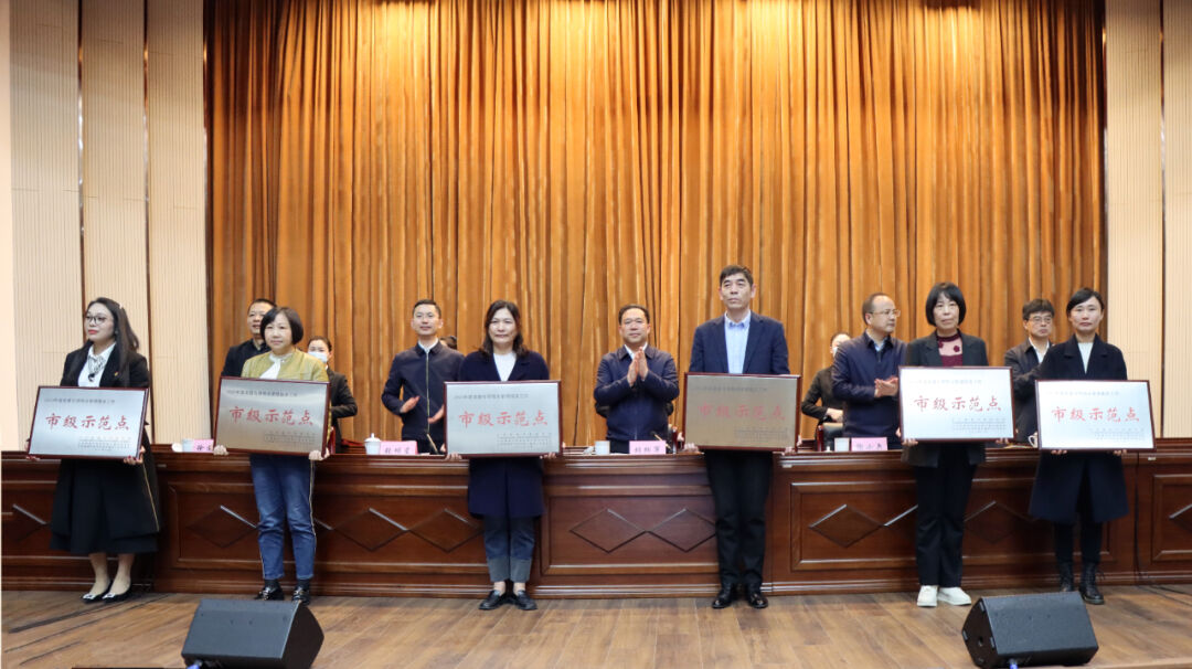 小區物業3.jpg 小區物業3.jpg