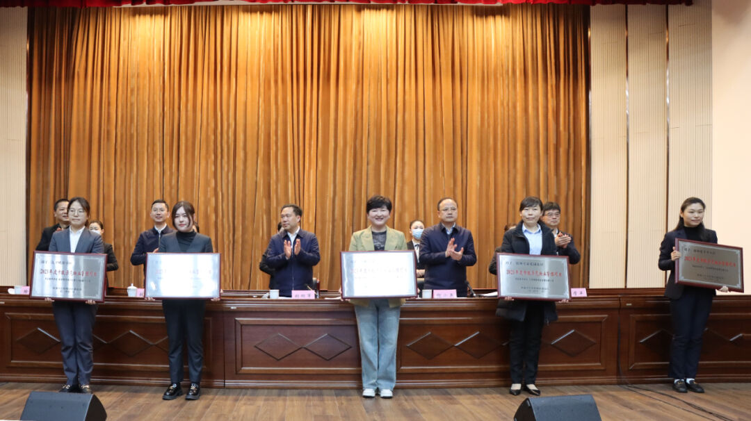 小區物業5.jpg 小區物業5.jpg